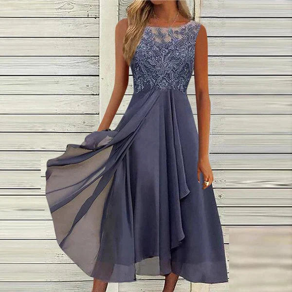 Laia® | Fashionable and minimalist dress
