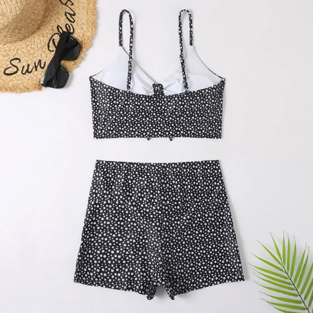 Nicol® | Chic and relaxed   bikini