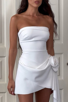 Elizabeth® | Sexy solid color ruched floral strapless dresses