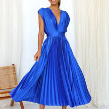 Delia® | V-Neck Maxi Dress With Pleats