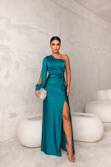 Ileana® | Elegant Dress Silhouette