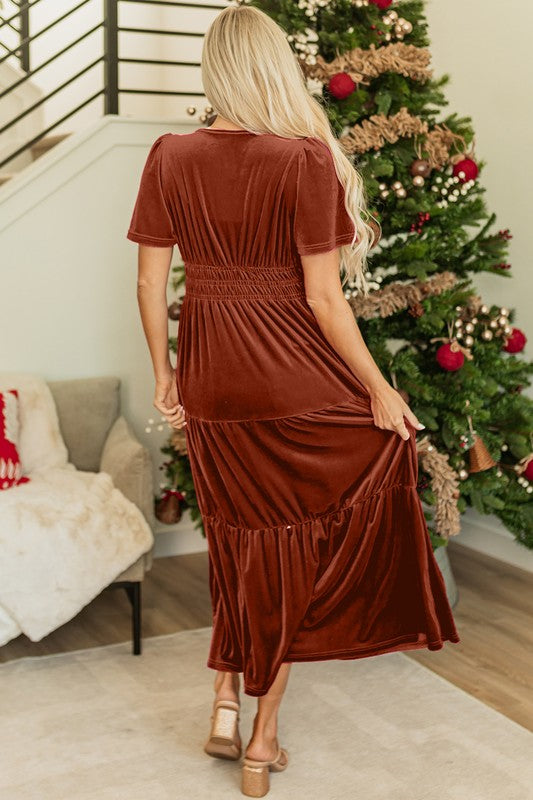 Paula® | Women's maxi dress with short sleeves and ruched waist