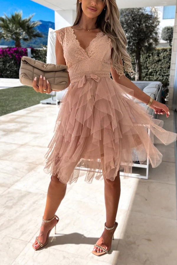 Gabriela® | Sleeveless layered lace midi dress with V-neck