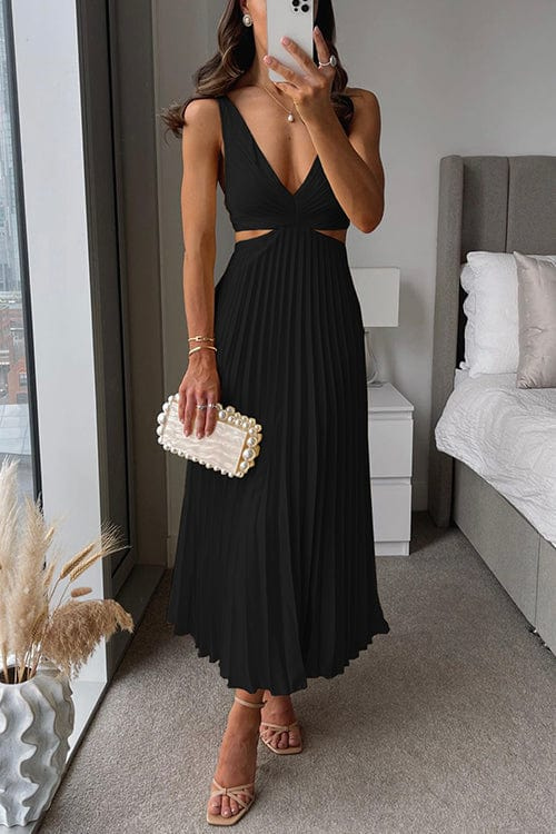 Sydney® | Pleated Dress With Neckline