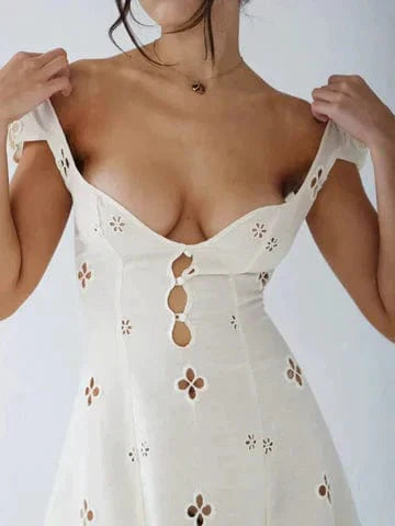 Evelyn® | Timeless and elegant   dress
