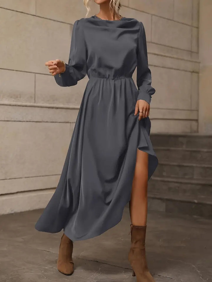 Soraya | Simple and stylish winter dress