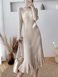 Rocio | Effortless and chic winter dress