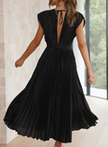 Ilaria® | Elegant Dress With Sleeves