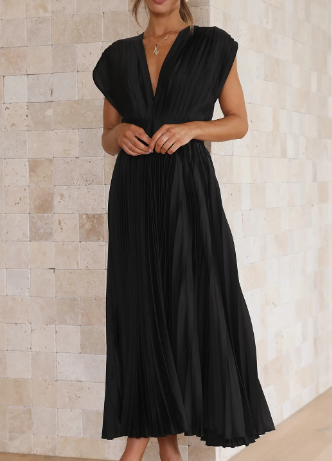 Ilaria® | Elegant Dress With Sleeves