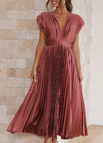 Ilaria® | Elegant Dress With Sleeves