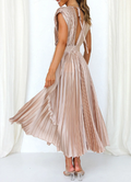 Ilaria® | Elegant Dress With Sleeves