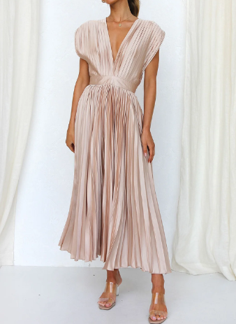 Ilaria® | Elegant Dress With Sleeves