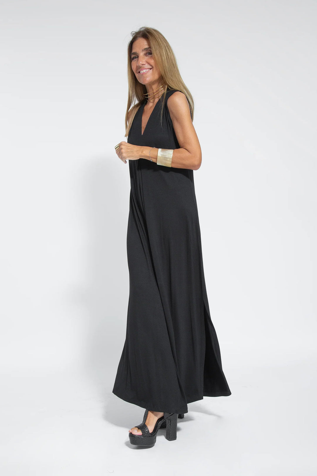 Nicole® | Long Dress With V-Neck