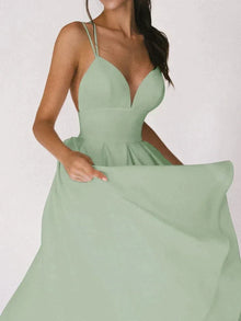 Yessica® | Elegant Dress With V-Neck And Straps