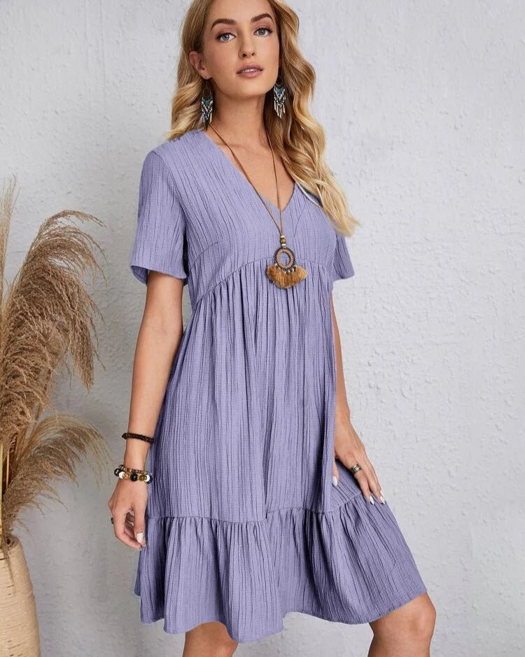 Adriana® | Vintage Dress With V-Neck & Lace Design