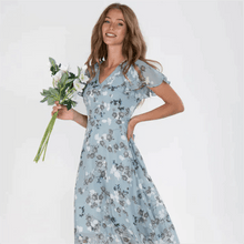 Leandra® | Timeless and elegant   dress