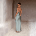 Elizabeth® | Satin dress with an open back and elegant design